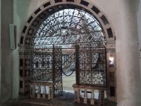 Eisentor aus Serra San Bruno (nicht geschmiedet)