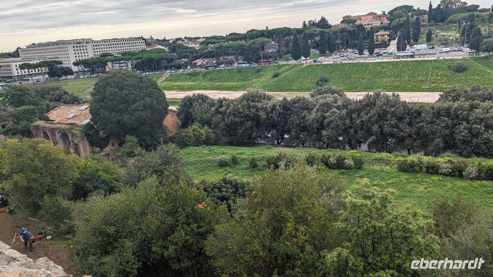 Blick auf den ovalen Circus Maximus vom Kaiserpalast aus