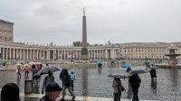Petersplatz mit Obelisk