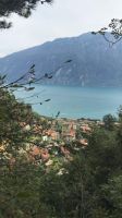 Wanderreise am Gardasee 13.10.24 Blick in Tal Limone und Gardasee