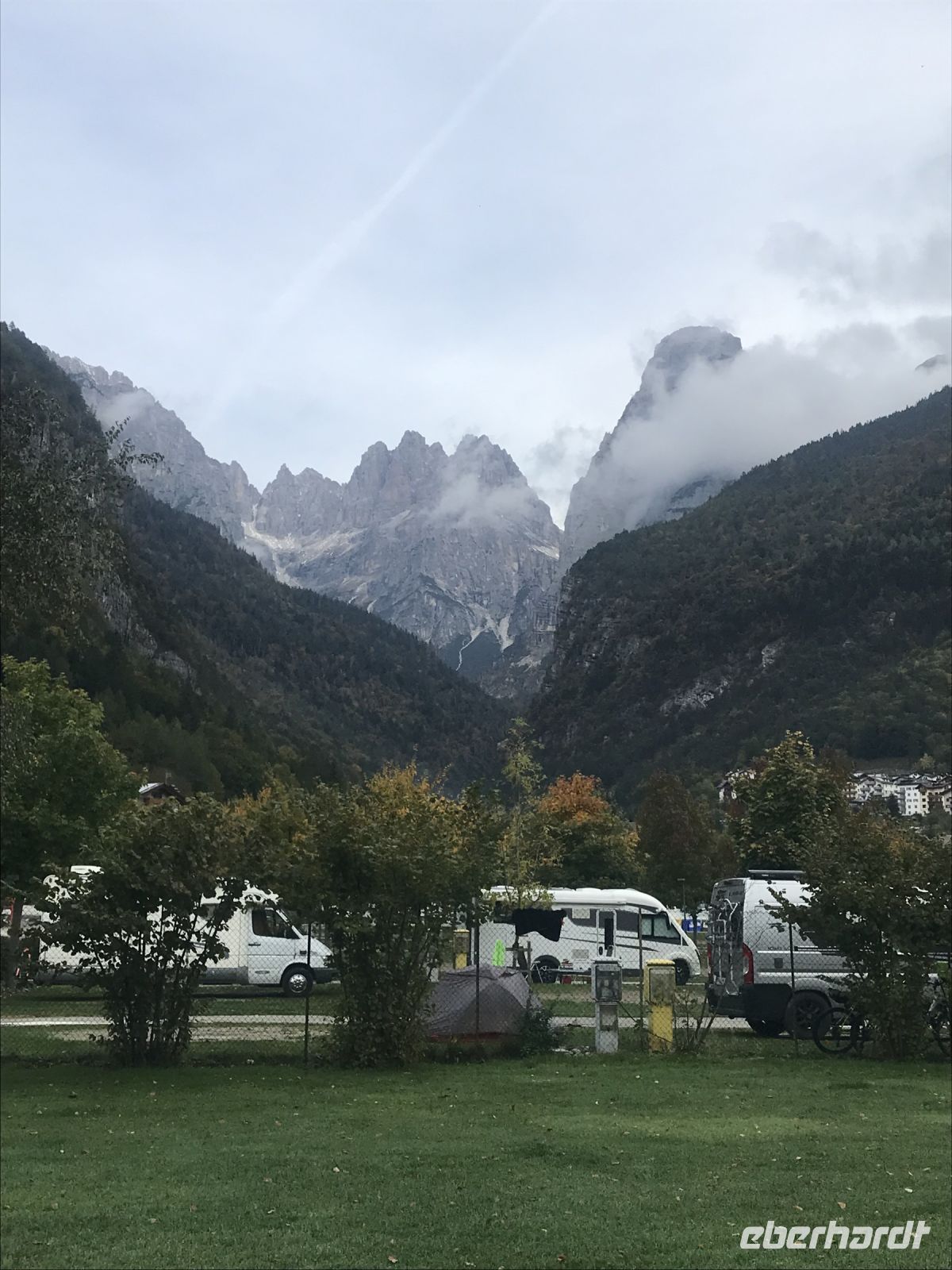 Wanderreise am Gardasee 14.10.2024 Start - Rundgang Malven See - Blick: Brentagruppe