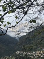 Wanderreise am Gardasee 14.10.2024 Start - Rundgang Malven See Blick: Brentagruppe