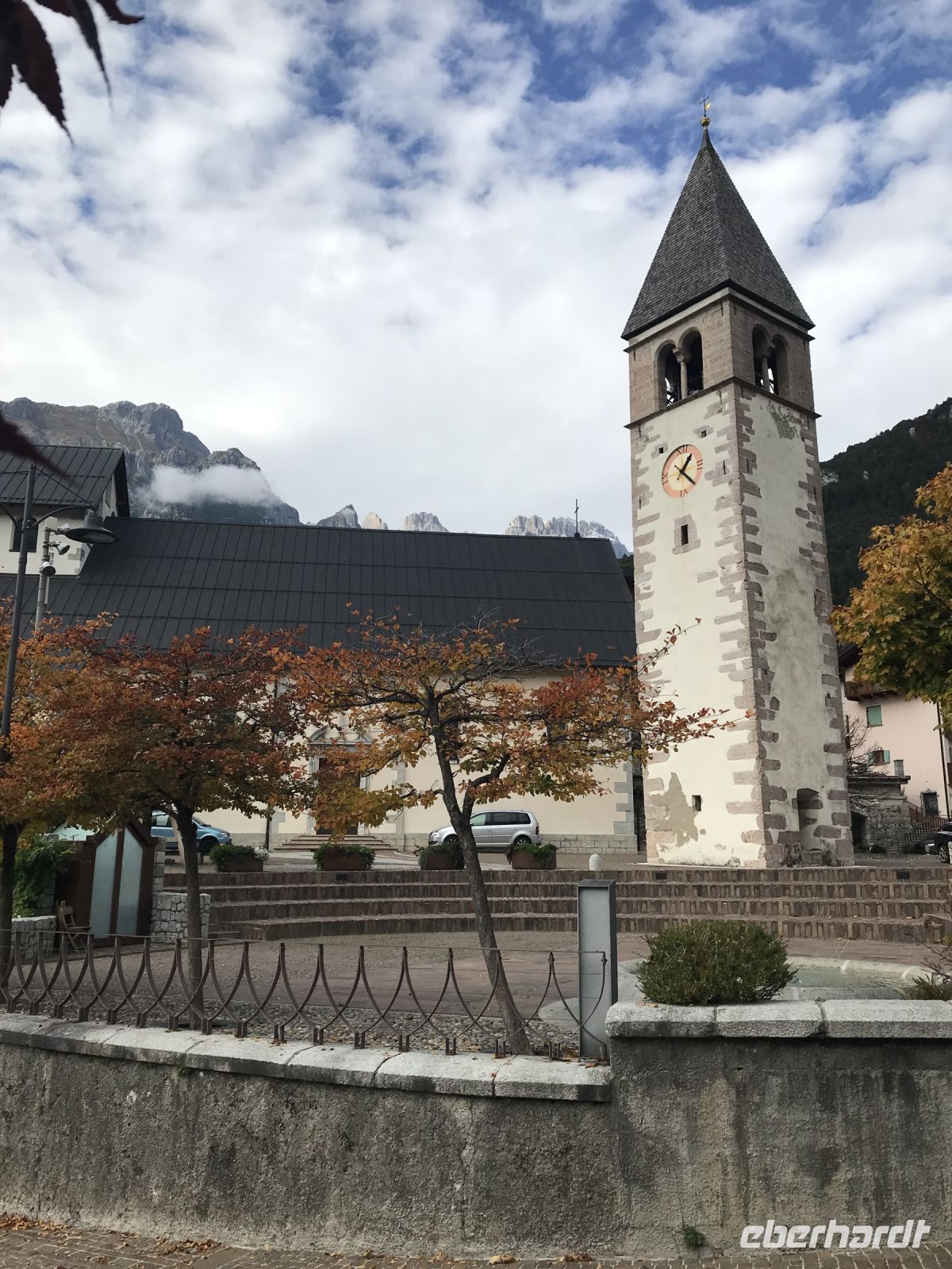 Wanderreise am Gardasee 14.10.2024 Start - Rundgang Malven See; Kirche in Malven