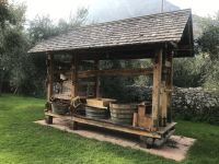 Wanderreise am Gardasee 14.10.2024  - Weingut PISONI - Weinpresse, für besondere Trauben noch im Gebrauch