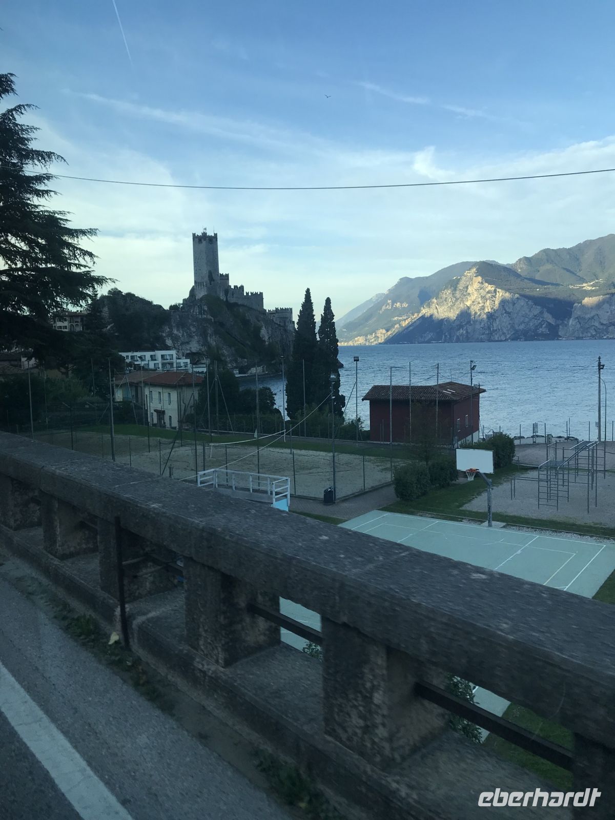 Wanderreise am Gardasee 15.10.2024  - Hochebene Monte Baldo-Fahrt nach  Malcesine - Burg
