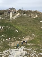 Wanderreise am Gardasee 15.10.2024  - Hochebene Monte Baldo - Blick zur Bahnstation