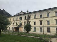 Wanderreise Italien 17.10.2024 Riva - einst Palast - heute Behördengebäude