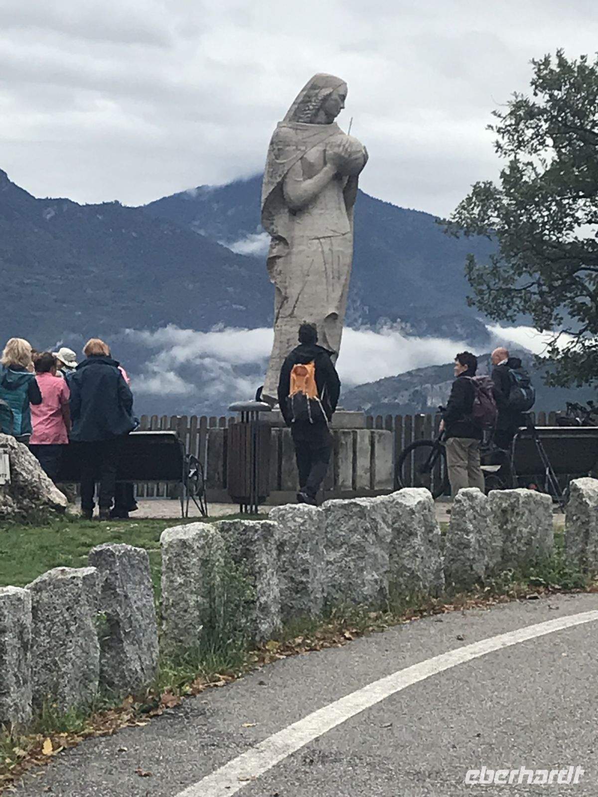 Wanderreise Italien 17.10.2024 Wanderung auf der alten Tonale Straße bis Pregasina 