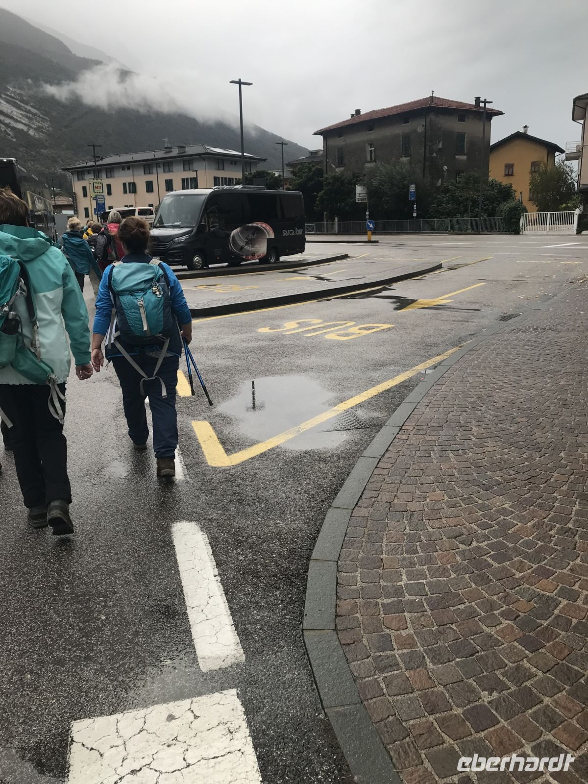 Wanderreise Italien 18.10.2024 Wanderung von Ballon zum Bergsee Tenno -auf geht's