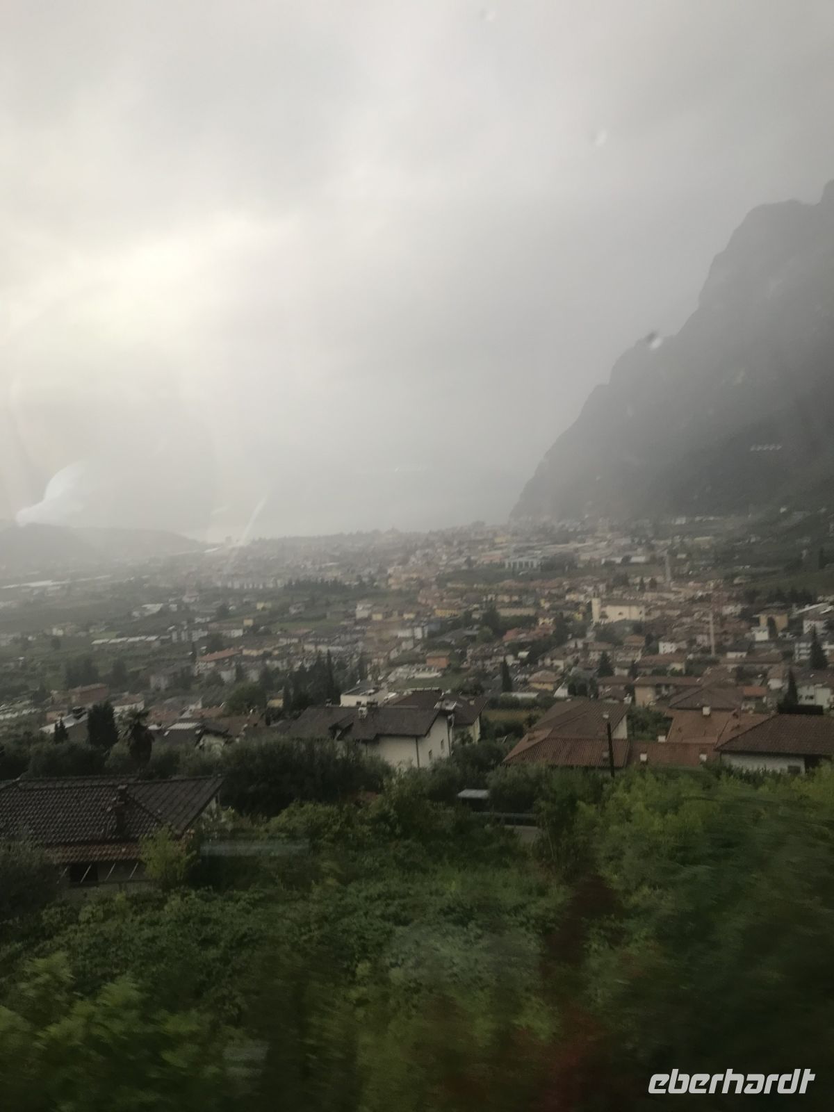 Wanderreise Italien 18.10.2024 Blick aus dem Bus- Fahrt nach Ballino
