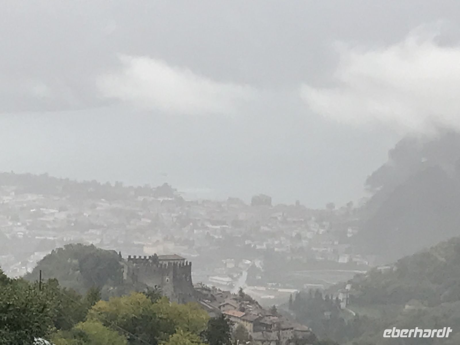 Wanderreise Italien 18.10.2024  Rückfahrt von Canale -Simpson  Burg