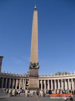 Obelisk am Petersplatz