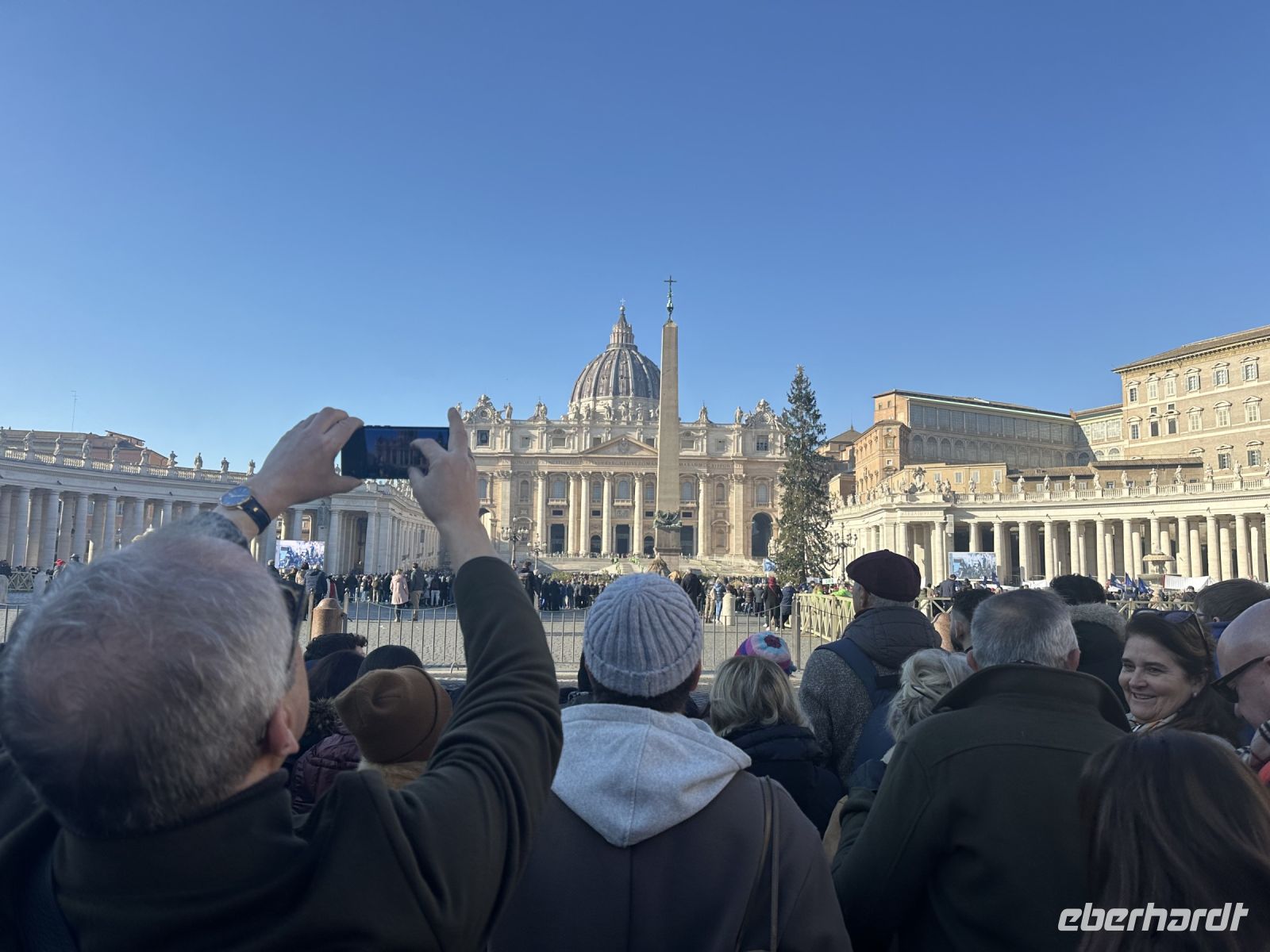 Petersdom mit Audienz des Papstes 