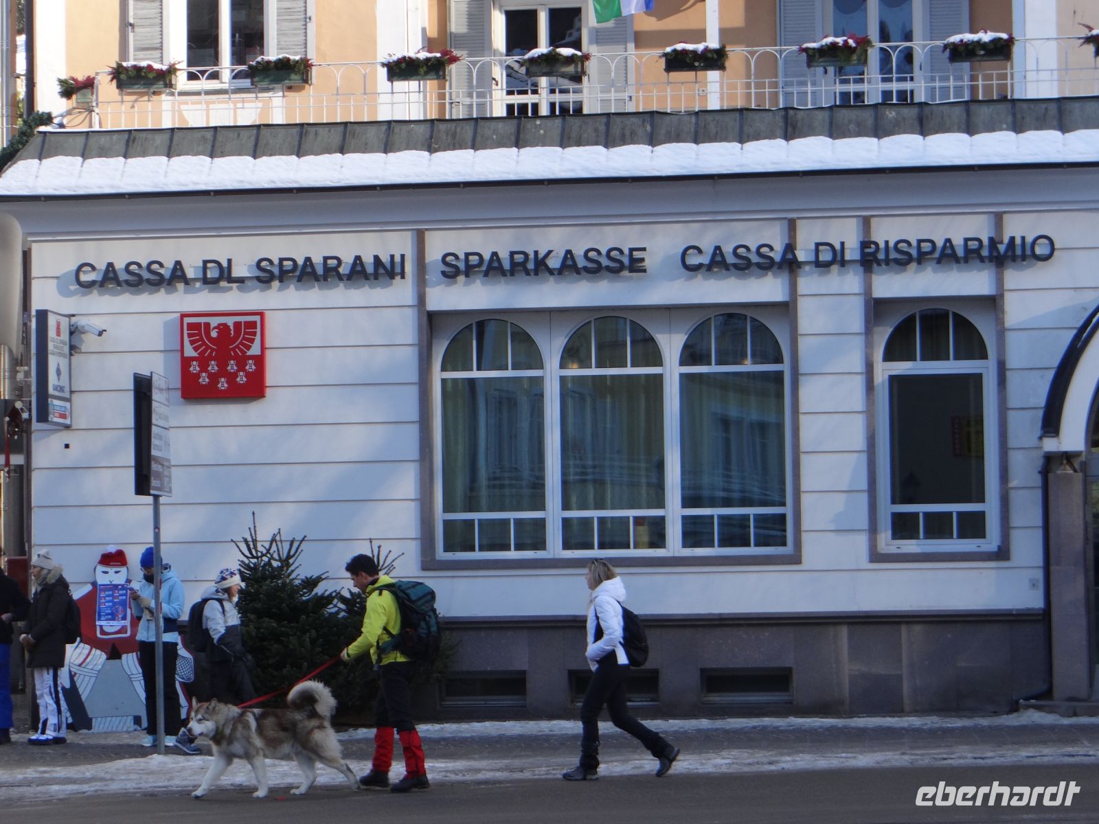 St. Ulrich, die drei Landessprachen ladinisch, deutsch und italienisch