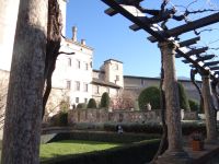 Trient, das Castello del Buonconsiglio hat einen hübsch angelegten Garten.