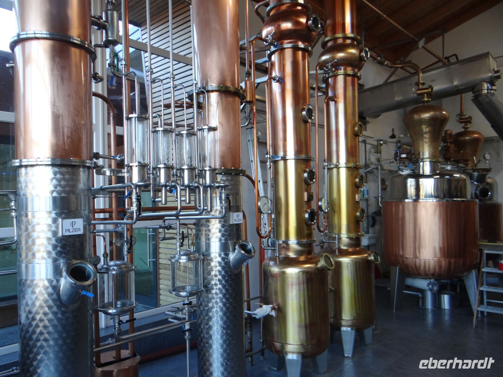 Faver, Destille Pilzer