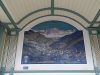 Meran, die Wandelhalle schmücken mehrere Bilder mit Ansichten Südtirols.