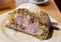 Einkehr in der Rinderplatz-Hütte Buchweizenrolle