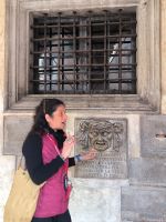 Beschwerdebriefkasten im Palazzo Ducale 