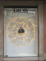 Luxusgeschäfte nahe der Spanischen Treppe