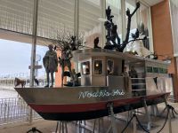 Arche Noah auf dem Flughafen