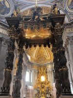 Rom. Petersdom. Baldachin endlich fertig restauriert
