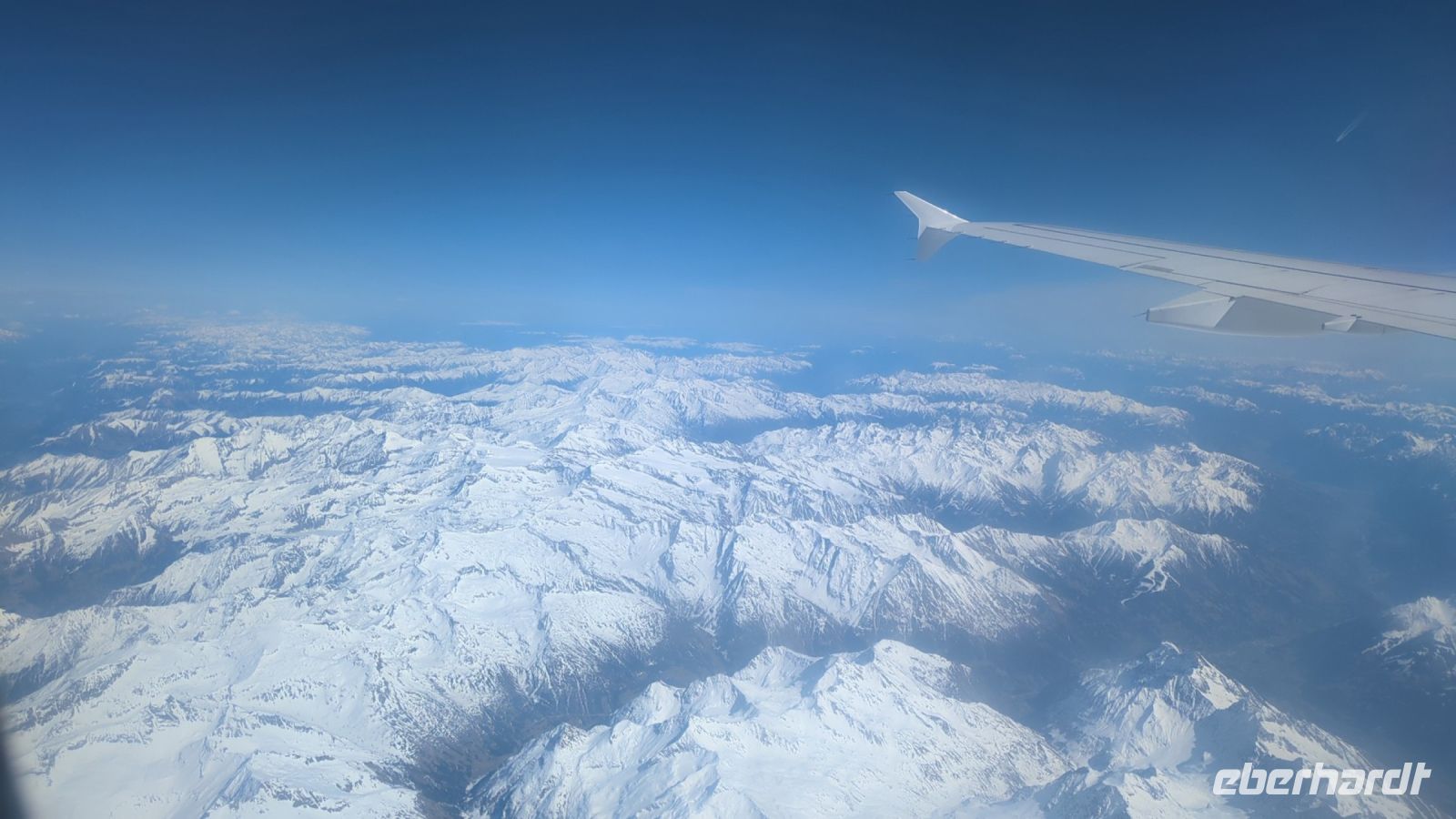 über die schneebedeckten Apen