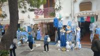 typische blaue Kleidung aus Salerno