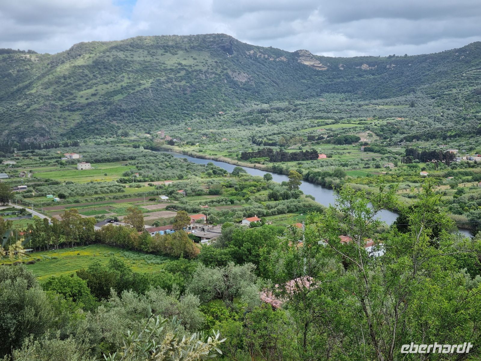 Bosa - Blick ins Temo-Tal