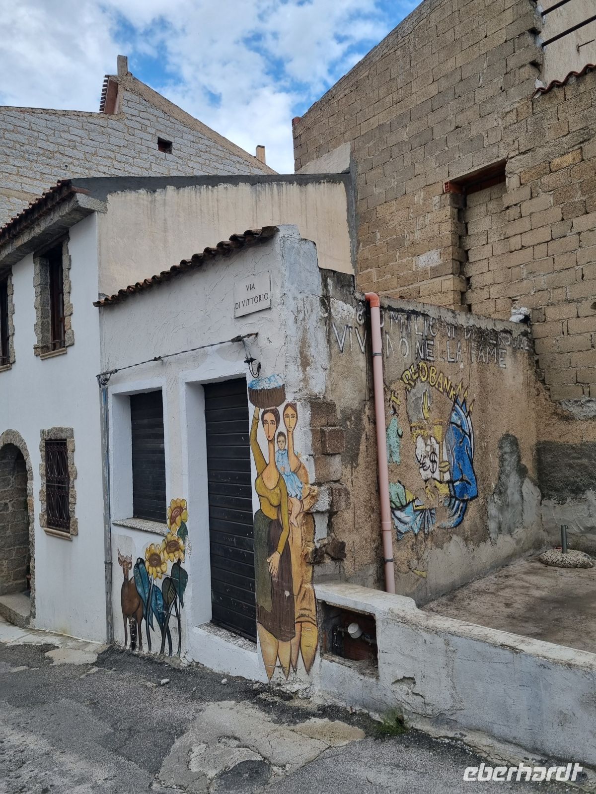 Orgosolo - Corso Repubblica (Wandmalereien 