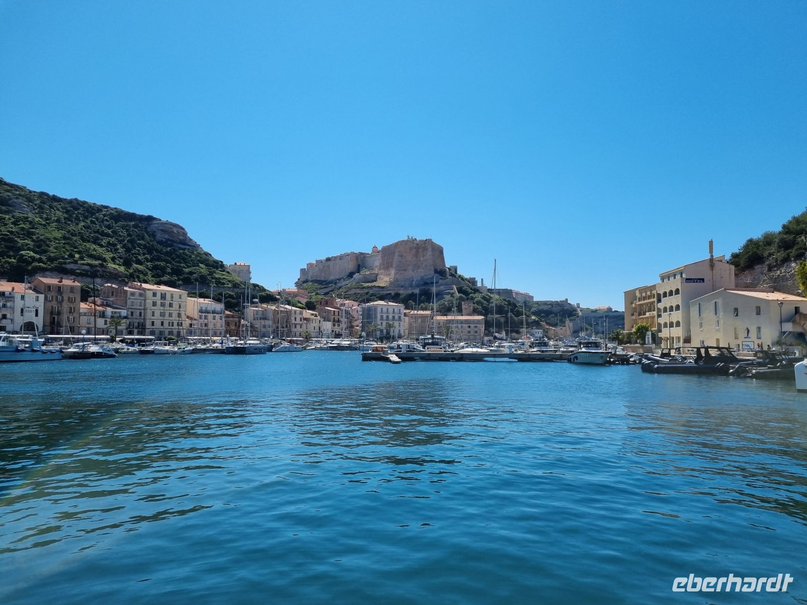 Bonifacio - Blick von der Unterstadt zur Zitadelle