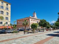 Ajaccio - Place Foch mit Rathaus 