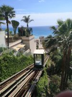 Unser Hotel: das  kleine Gefährt kutschiert von unteren in die höheren Etagen