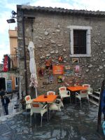 Castelmola - man findet immer ein Platz um sich gemütlich zu machen