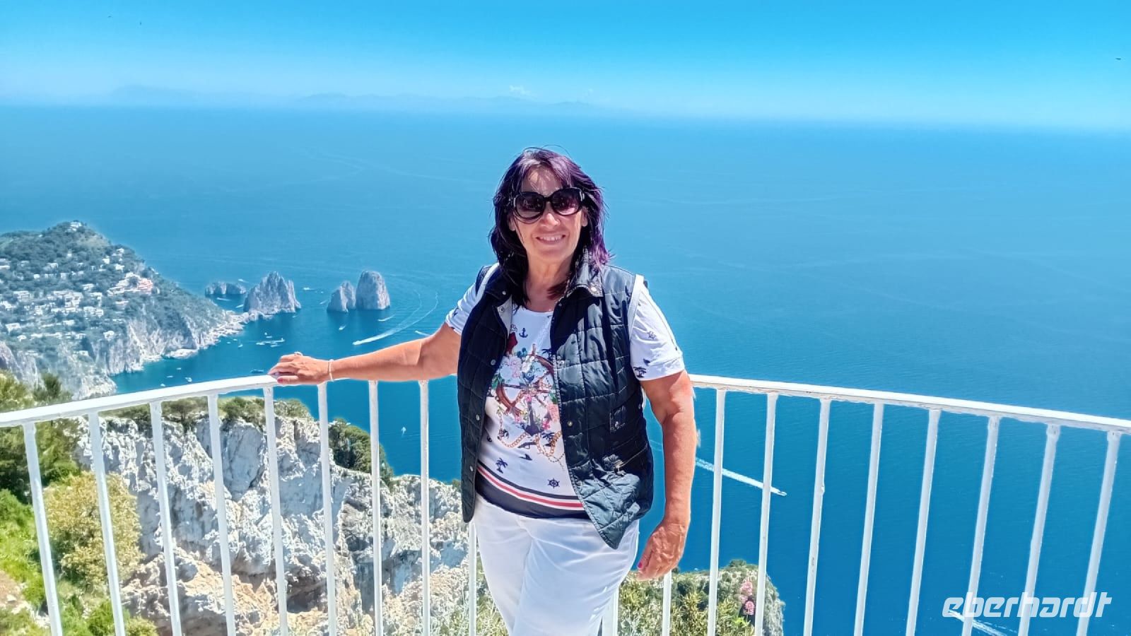 Auf dem Monte Solaro mit Blick auf die Faraglioni Felsen
