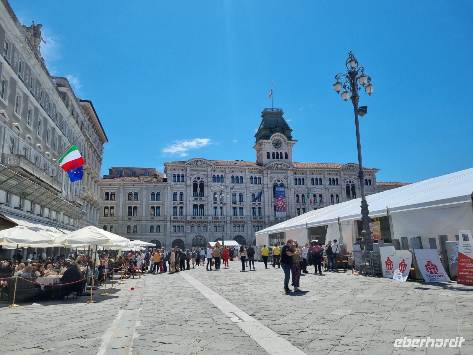 Triest - Piazza dell'Unità d'Italia (Platz der Einheit Italiens) mit dem Rathaus