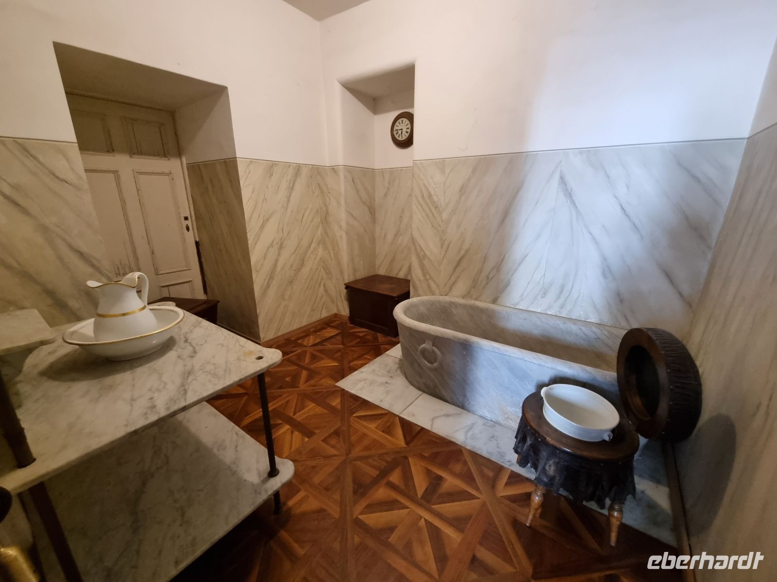 Triest - Schloss Miramare (Maximilians Badezimmer)