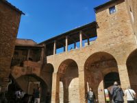 Innenhof Palazzo Communale in San Gimignano