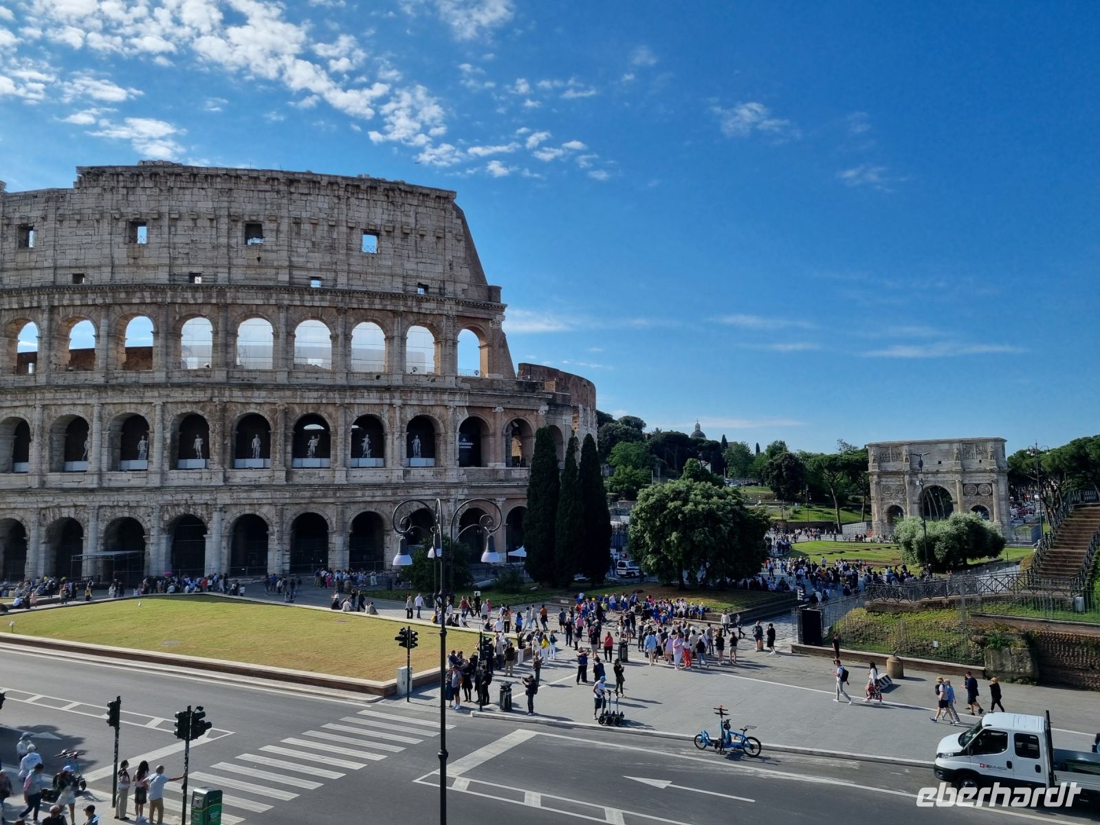 Rom - Kolosseum mit Konstantinsbogen
