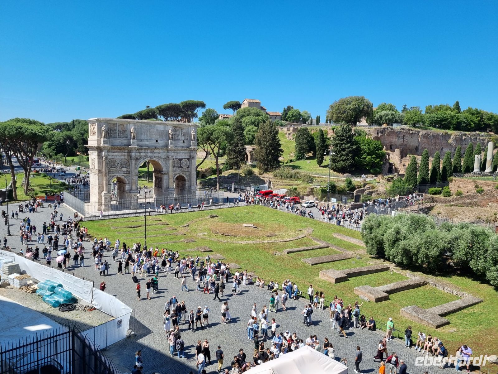 Rom - Blick vom Kolosseum zum Konstantinsbogen