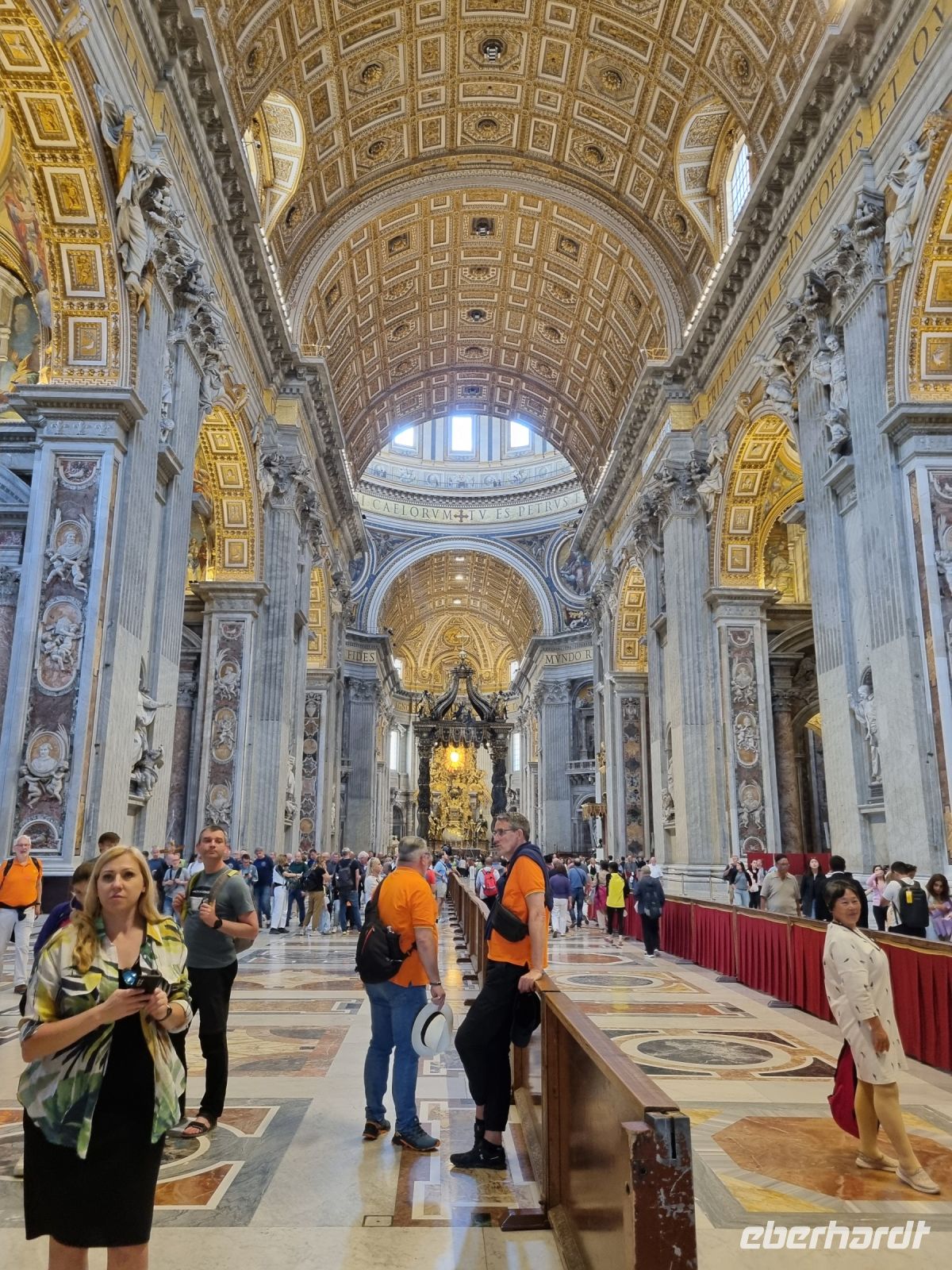 Petersdom - Hauptschiff gen Westen