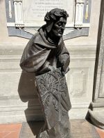 Florenz - Dante-Skulptur im Badia Fiorentina