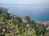 Insel Sizilien - Taormina (Ausblick von der Piazza IX Aprile)