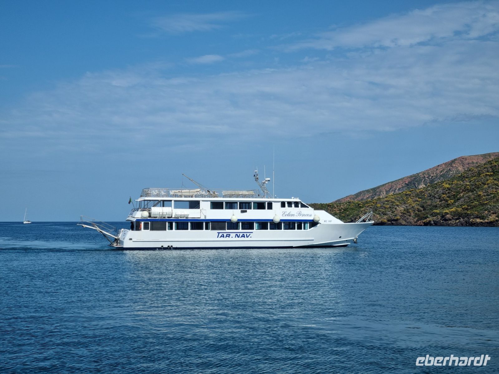 ...unser Schiff für die Liparischen Inseln...