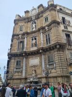 Insel Sizilien - Palermo (Piazza Vigliena oder Piazza Quattro Canti - Winter-Brunnen)