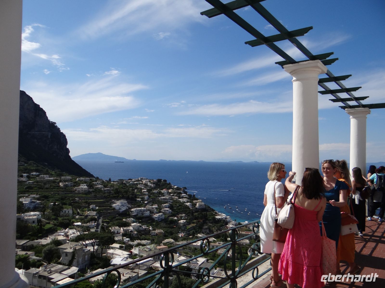 -	Capri, ein letzter Blick von oben, bevor es mit dem Funicular zurück zum Hafen geht.