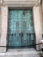 Amalfi, die Bronzetüren am Dom ließ ein Kaufmann in Konstantinopel herstellen.