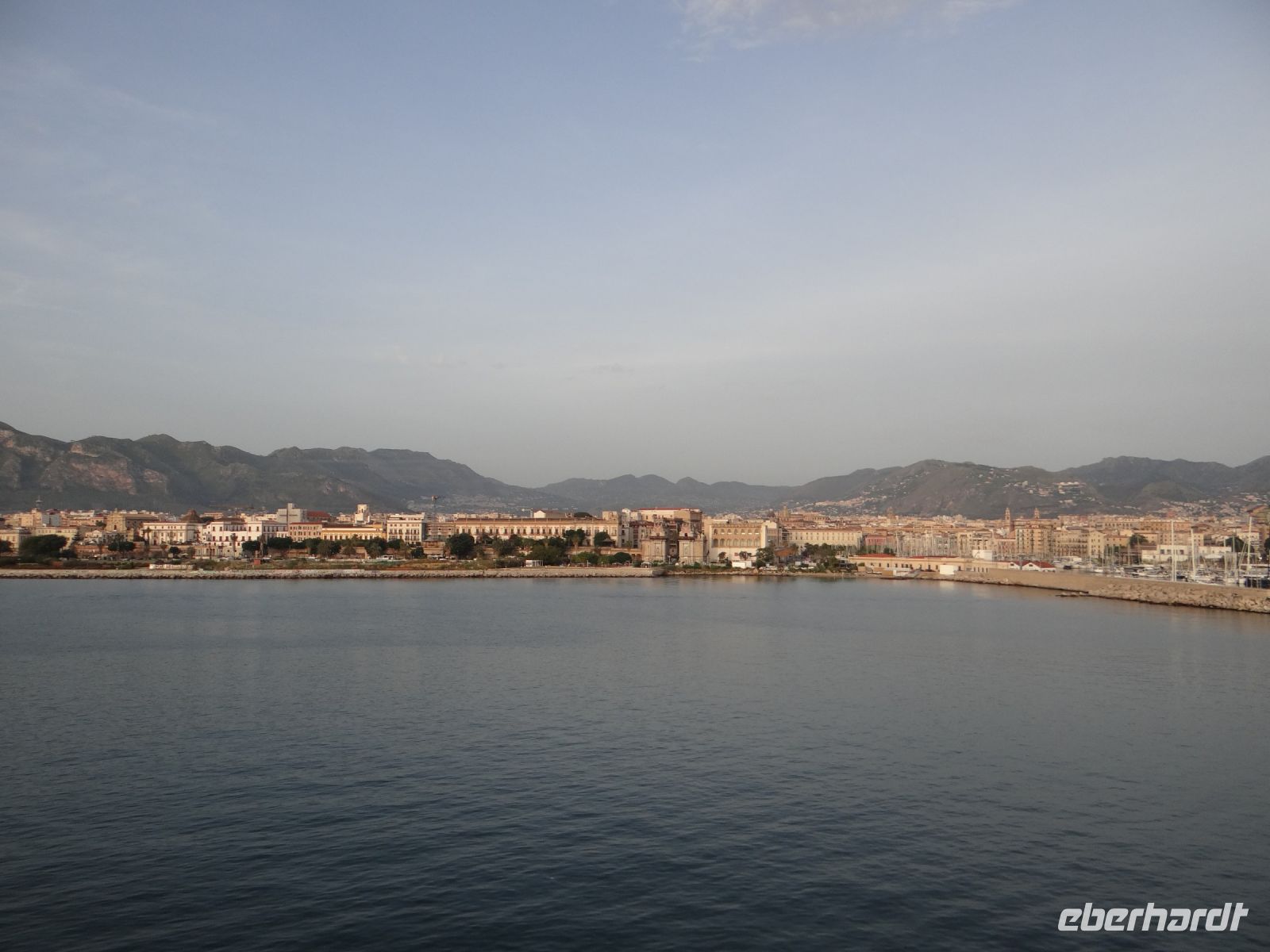 Palermo im Blick vom Schiff aus