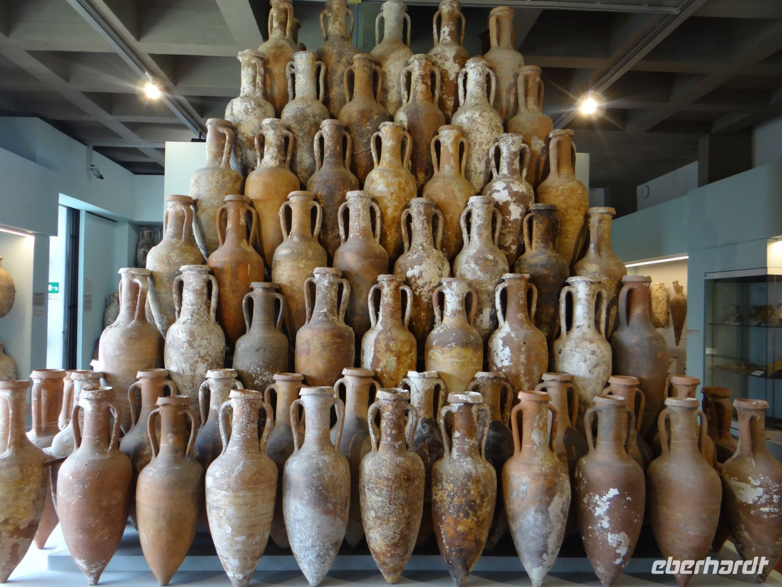 Lipari, Archäologisches Museum, Amphoren eines gesunkenen Schiffes