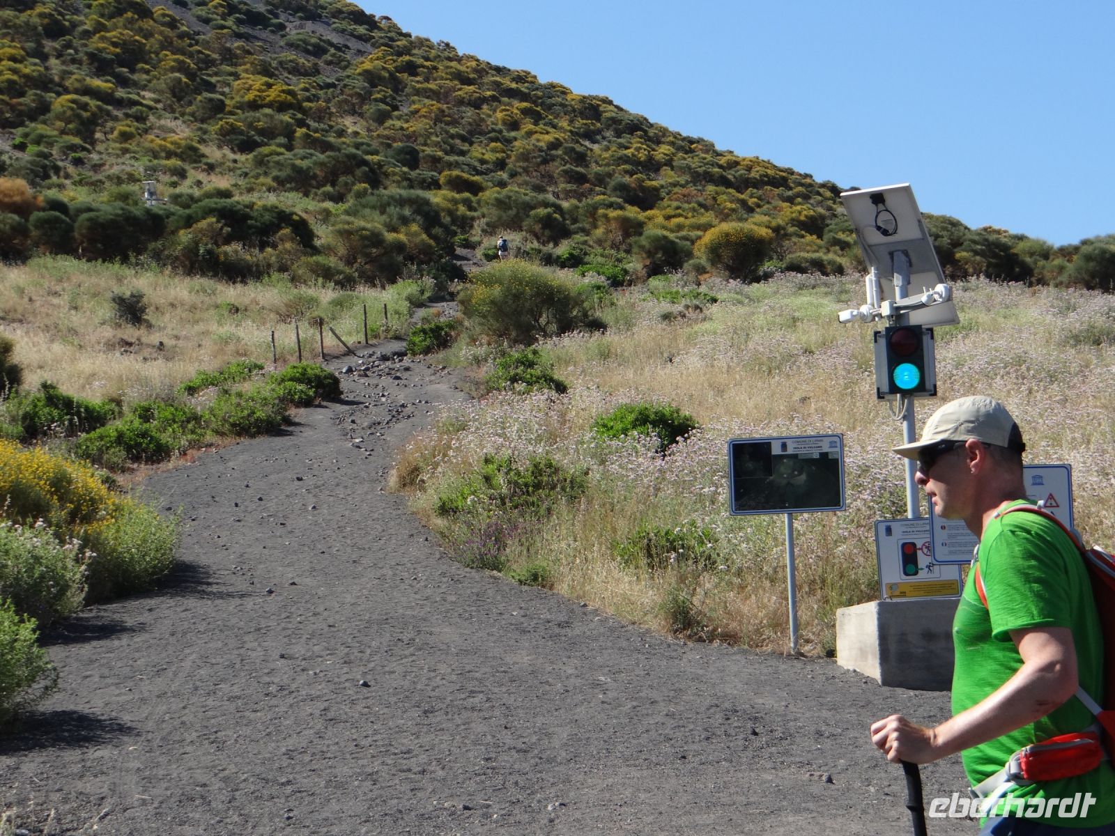 Vulcano, die Ampel ist grün, wir dürfen nach oben.